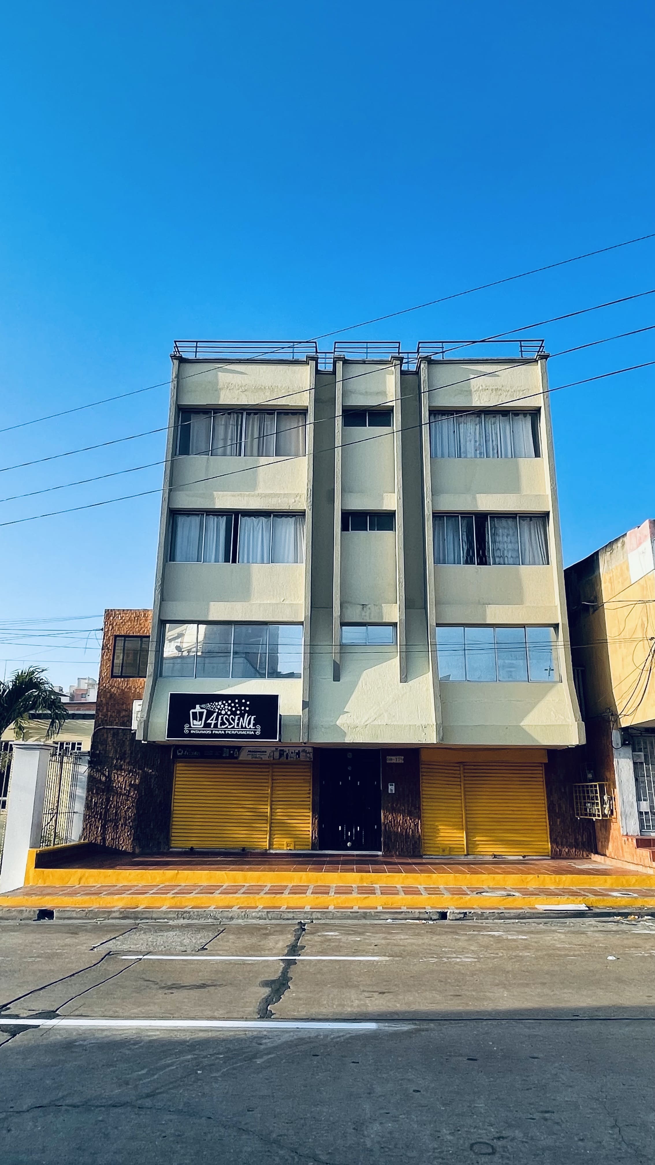 EDIFICIO COMPLETO PEREIRA